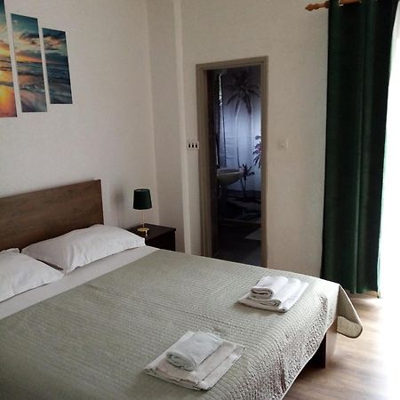 Apartment Sanja Makarska Bagian luar foto