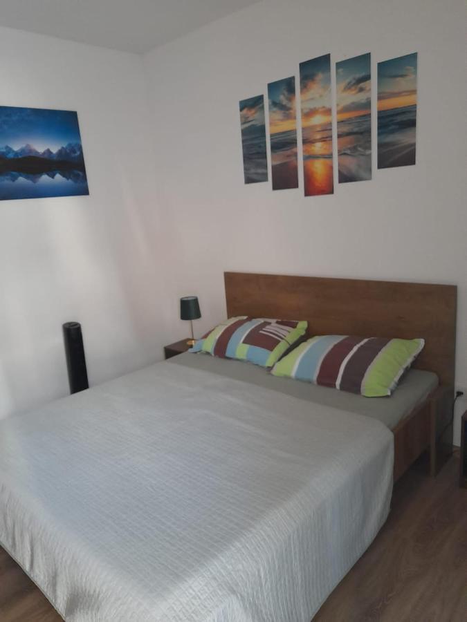 Apartment Sanja Makarska Bagian luar foto