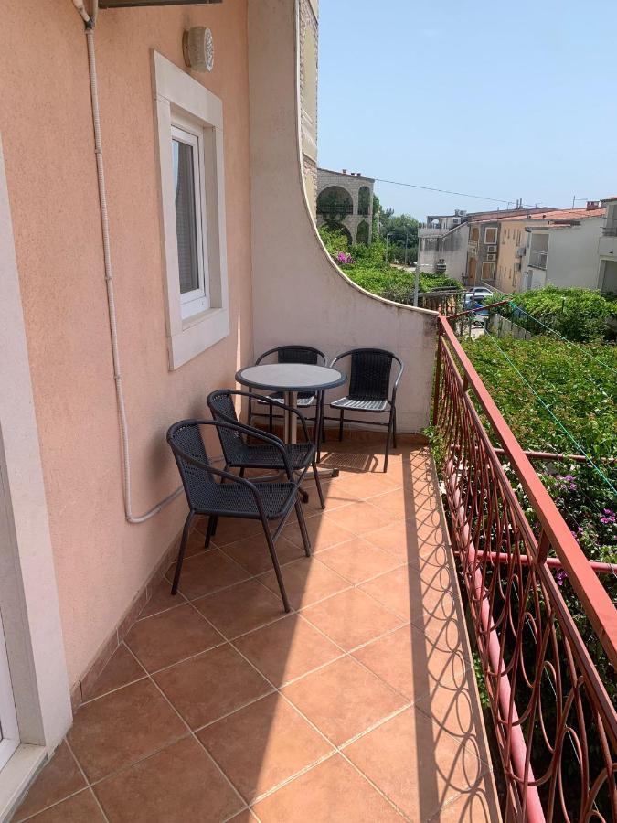 Apartment Sanja Makarska Bagian luar foto