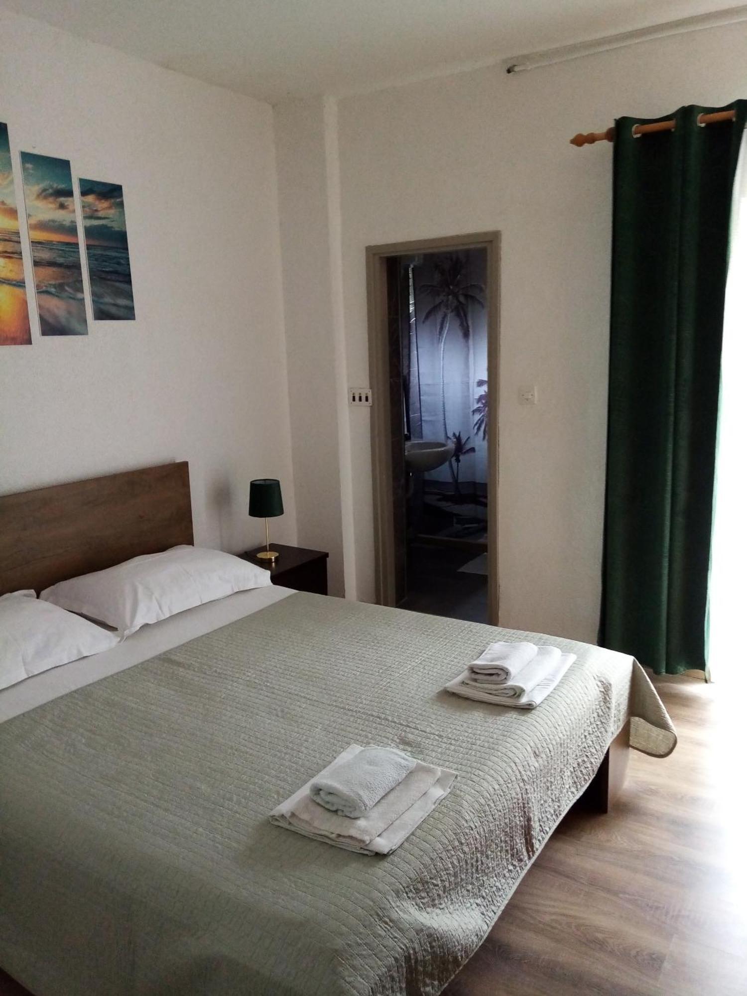 Apartment Sanja Makarska Bagian luar foto